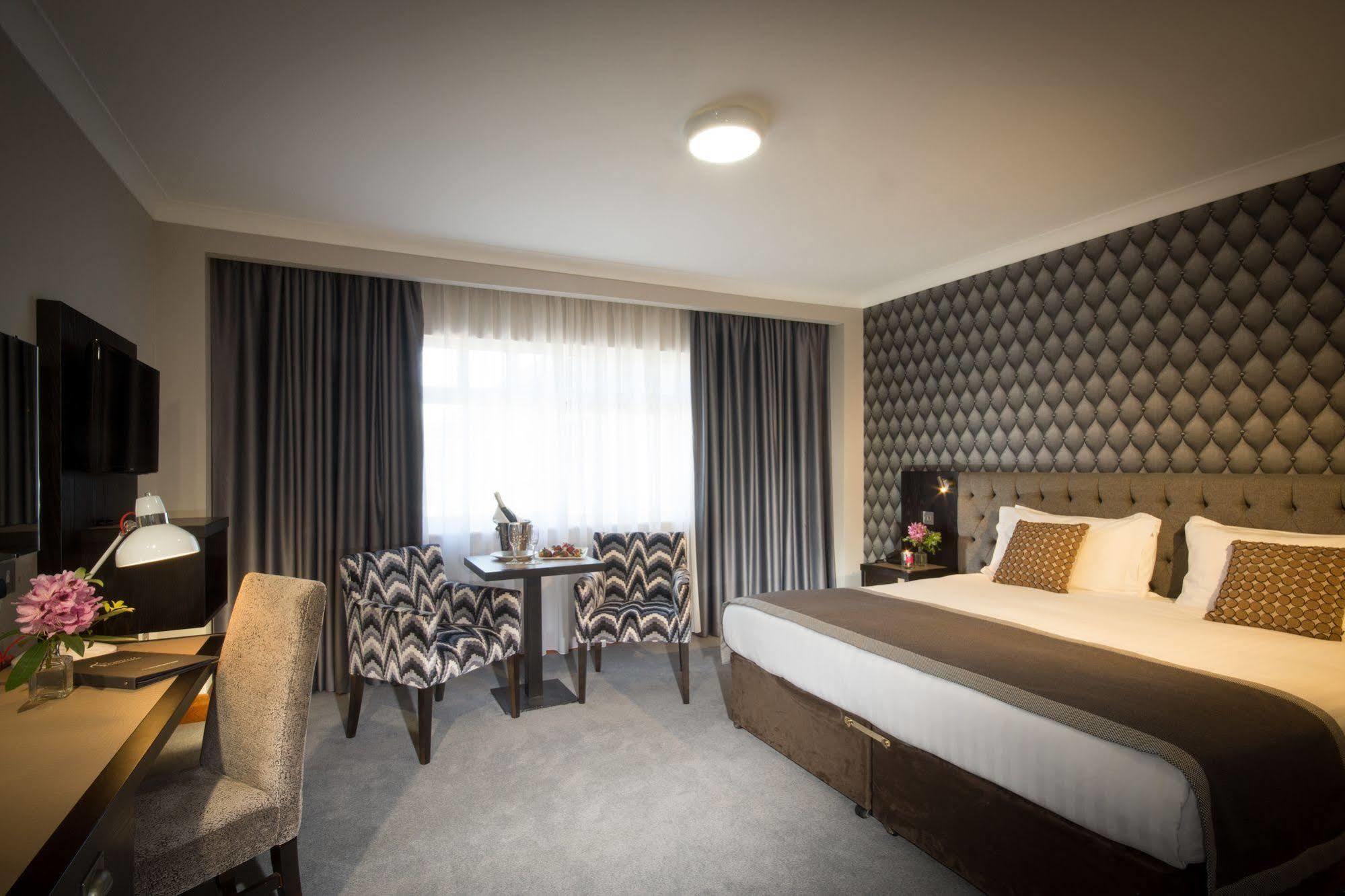 Talbot Hotel คอร์ก ภายนอก รูปภาพ